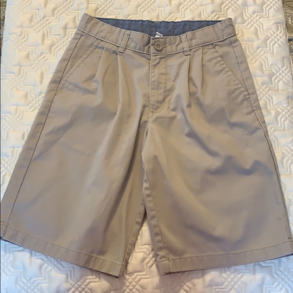 Chaps Khaki shorts